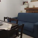 Dimora Nonno Lilicchio * לוקורוטונדו